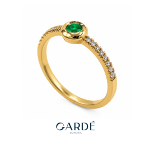 Anillo Esmeraldas y Diamantes