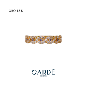 Anillo Oro piedras moradas