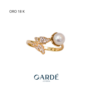 Anillo de oro mariposa